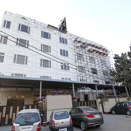 Oyo 12496 Skyotel Lucknow Exterior photo