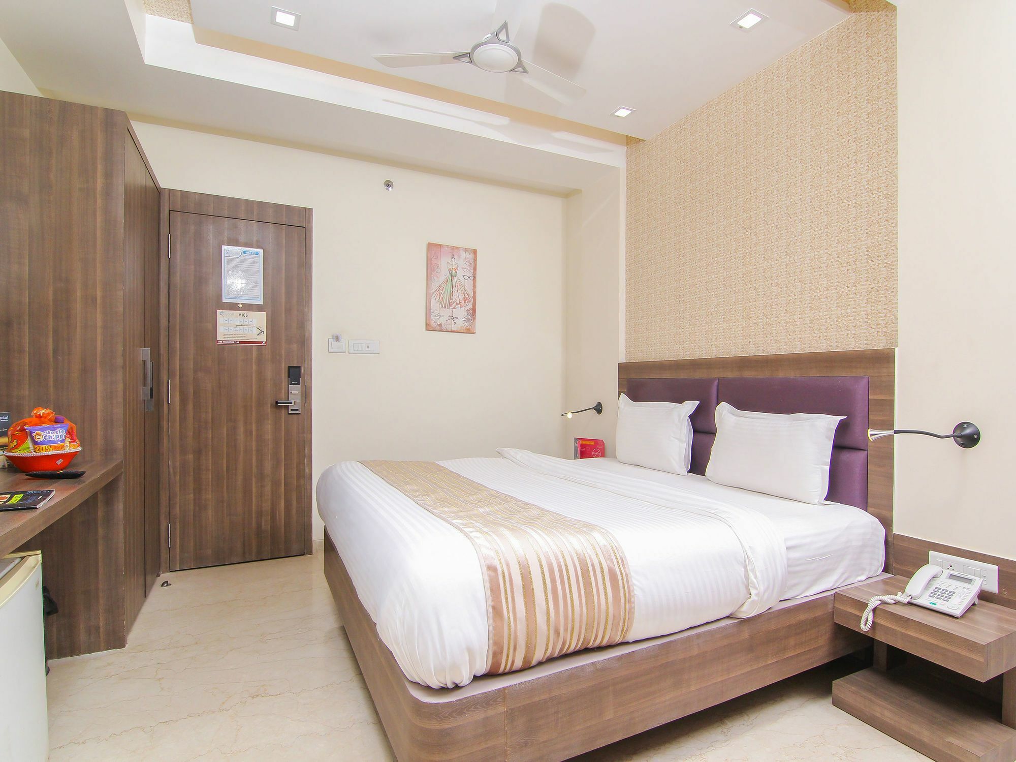 Oyo 12496 Skyotel Lucknow Exterior photo